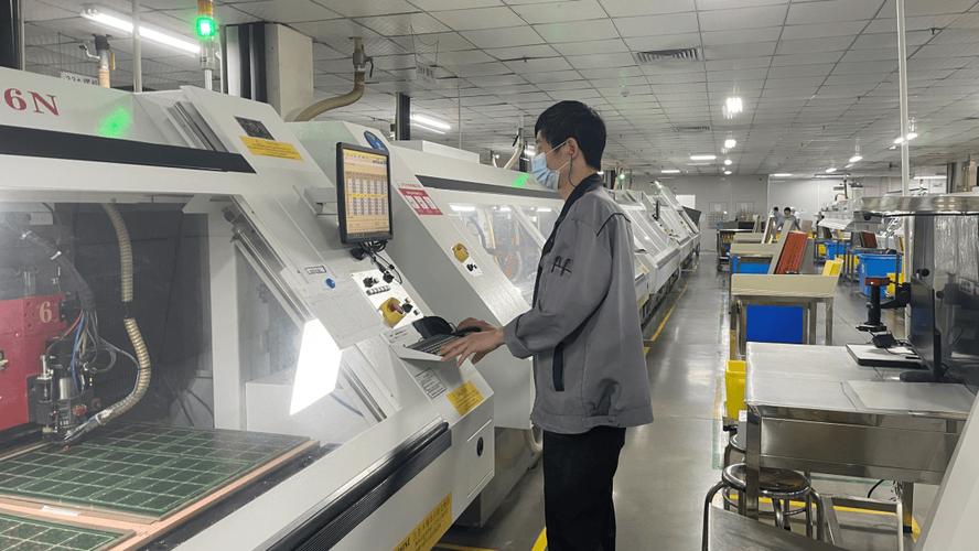 探访省先进级智能工厂